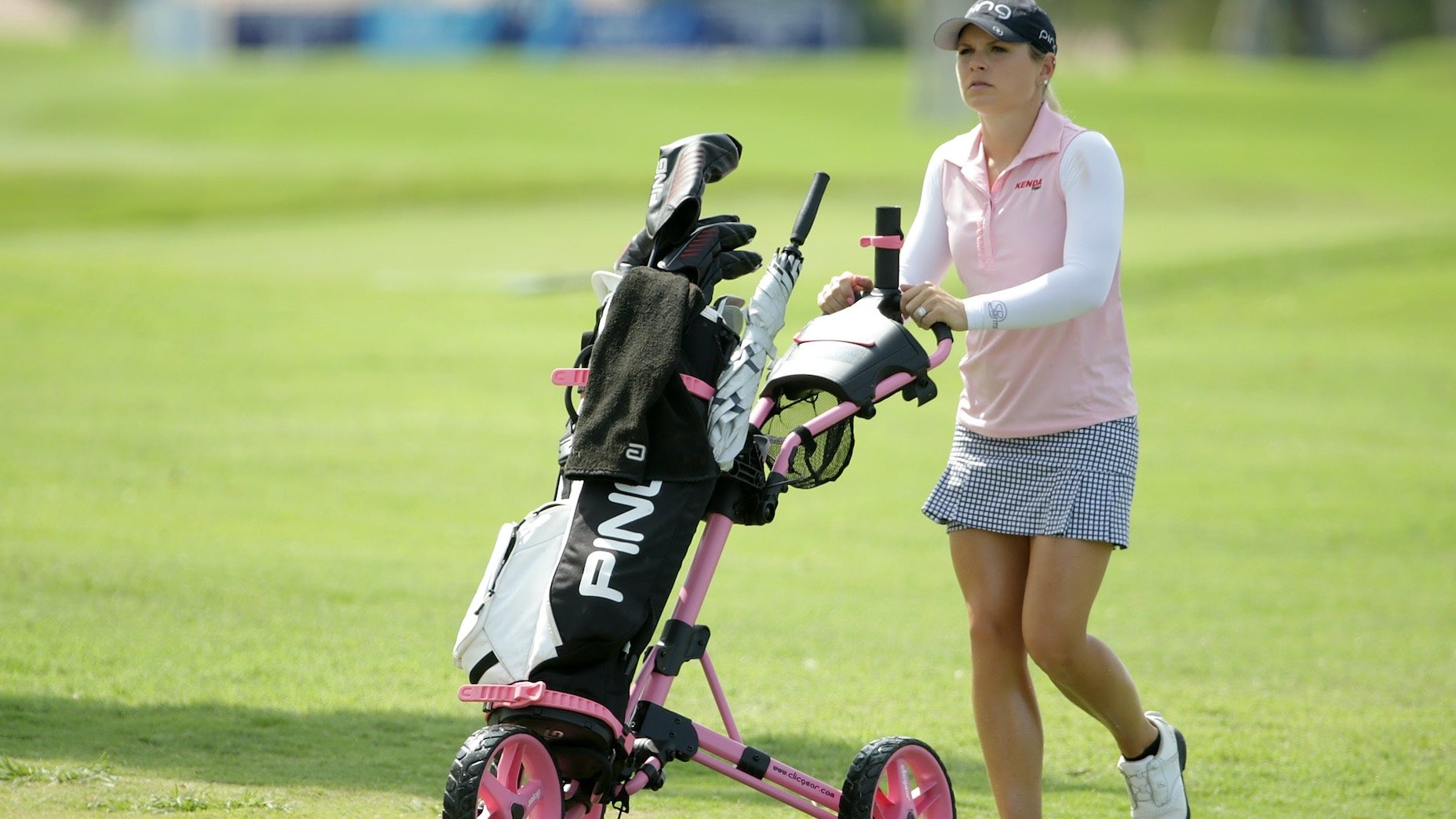 A golf push cart for women We review Sun Mountain  GottaGoGolf