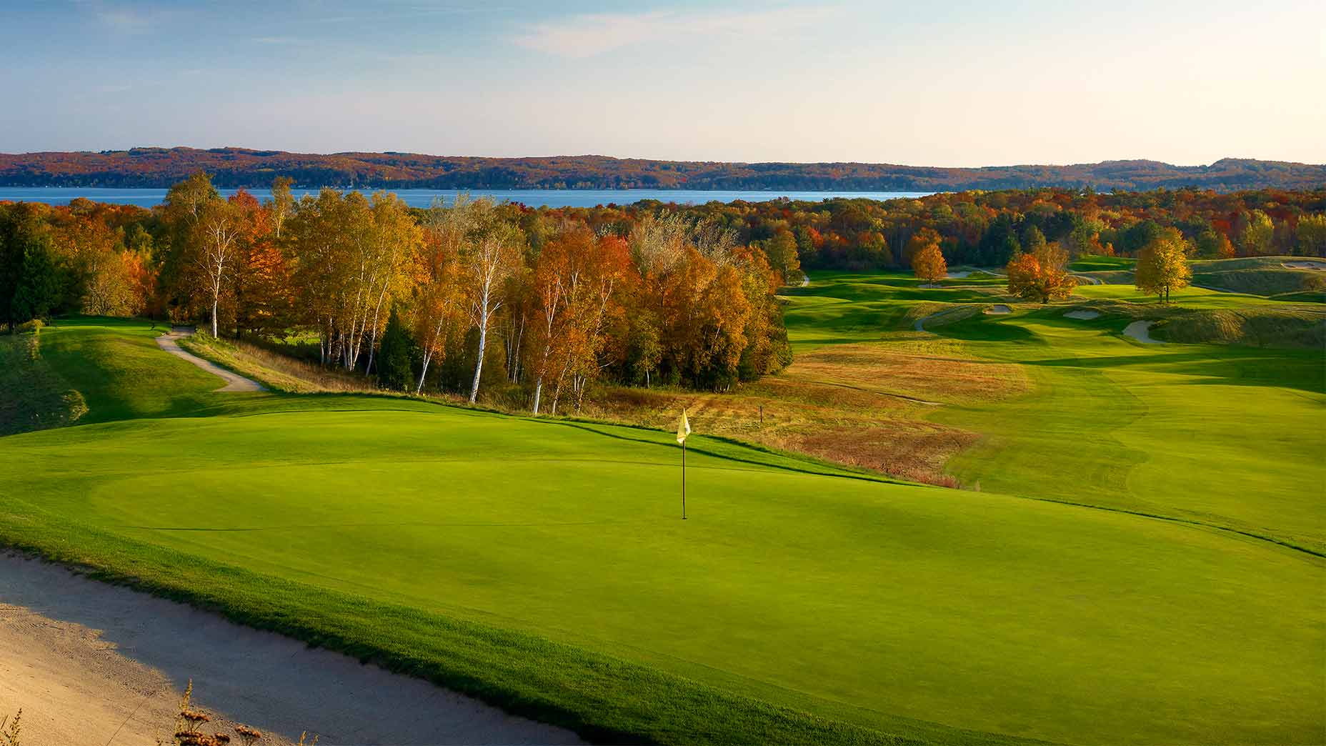 Top 10 best golf courses in michigan in 2022