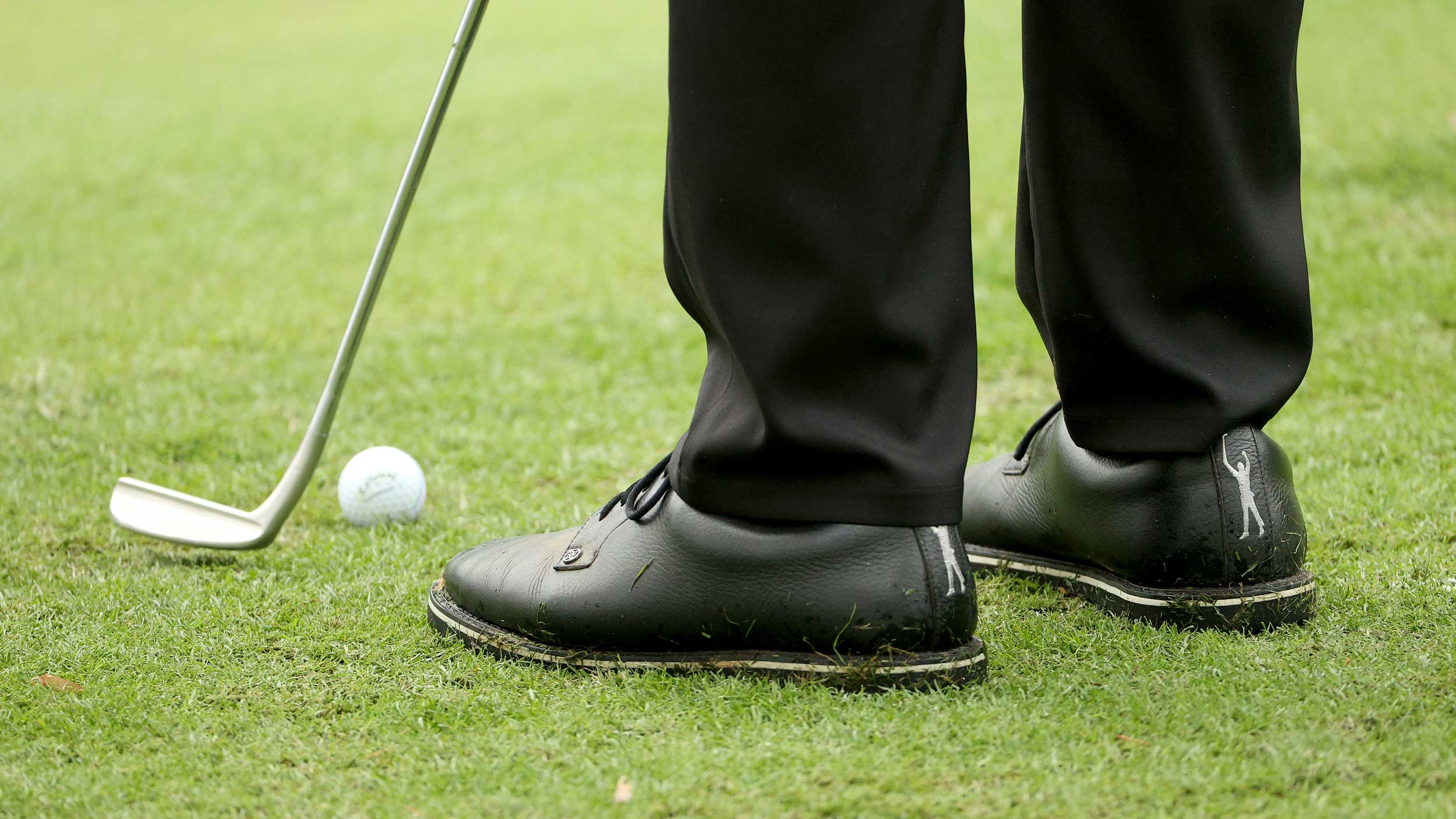 phil mickelson putting at augusta