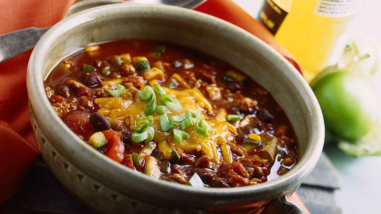 6 keys to making the perfect chili, according to a Texas golf-club chef 6 keys to making the perfect chili, according to a Texas golf-club chef