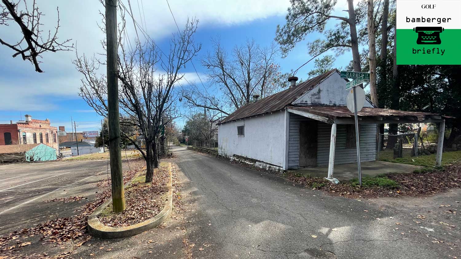 street scene in harrisburg, georgia