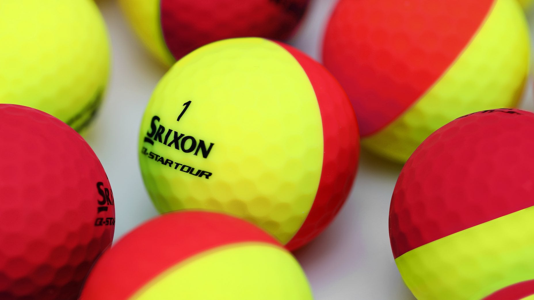 srixon q star tour divide ball