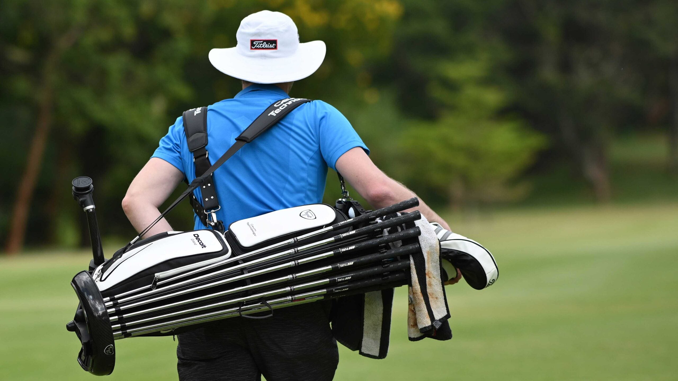 This pro's bizarre inside-out golf bag leaves nothing to the imagination
