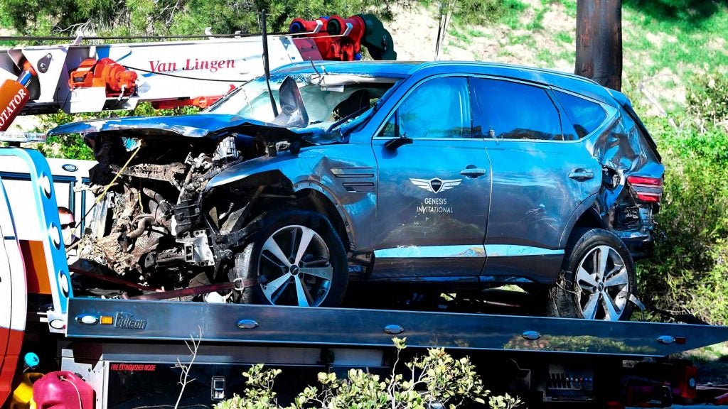 Cause of Tiger Woods' auto crash revealed by Los Angeles ...
