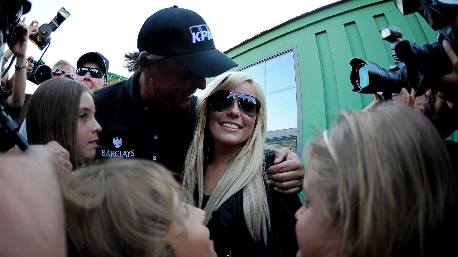 Amy and Phil Mickelson during Phil’s victory at the 2010 Masters.