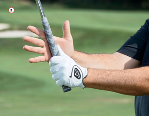 Follow these 4 steps to develop the perfect golf grip