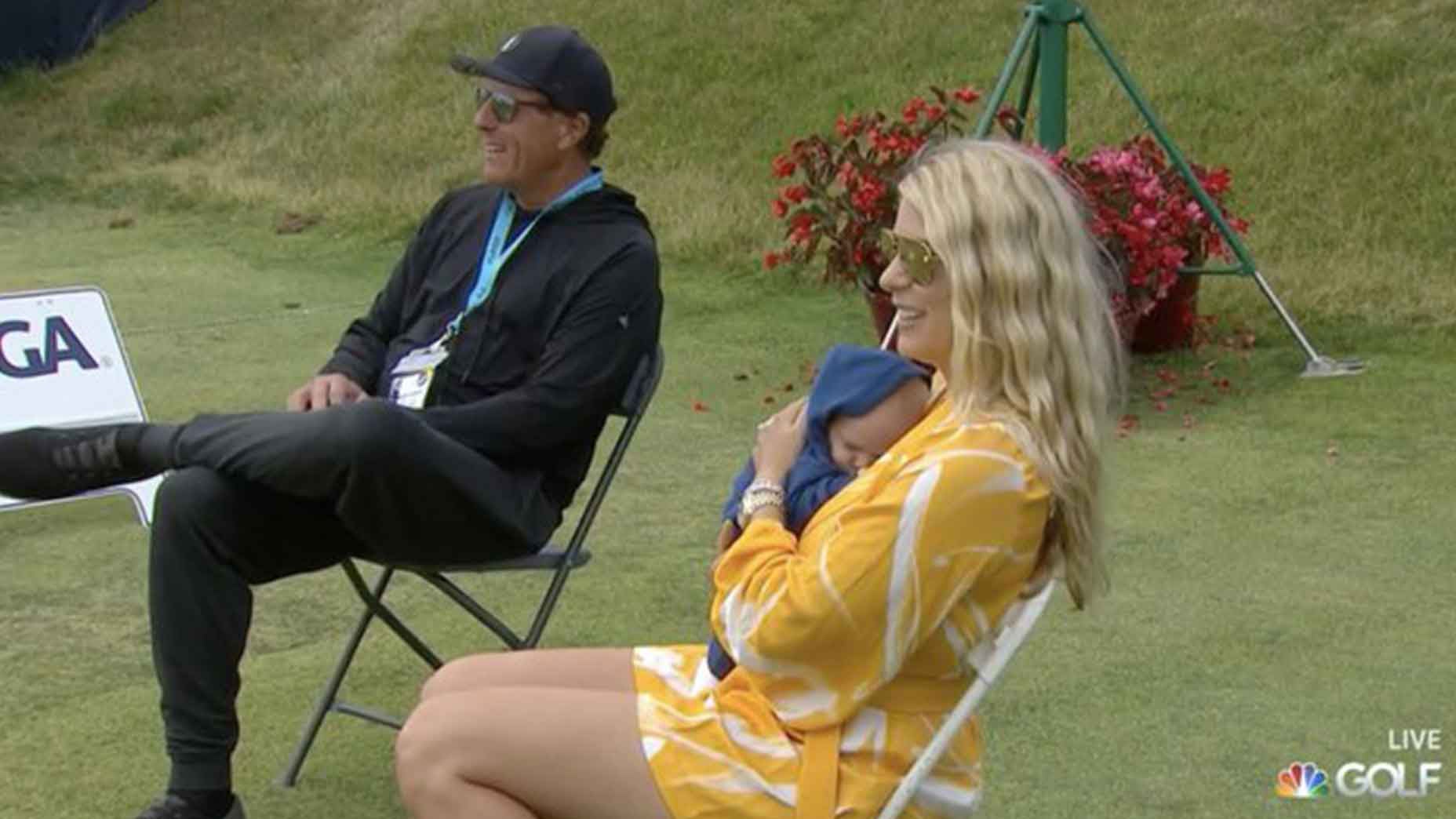 How Phil Mickelson kept Jon Rahms wife at ease at the U.S