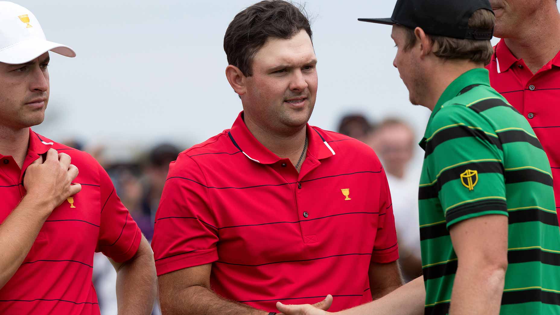 patrick reed cameron smith handshake