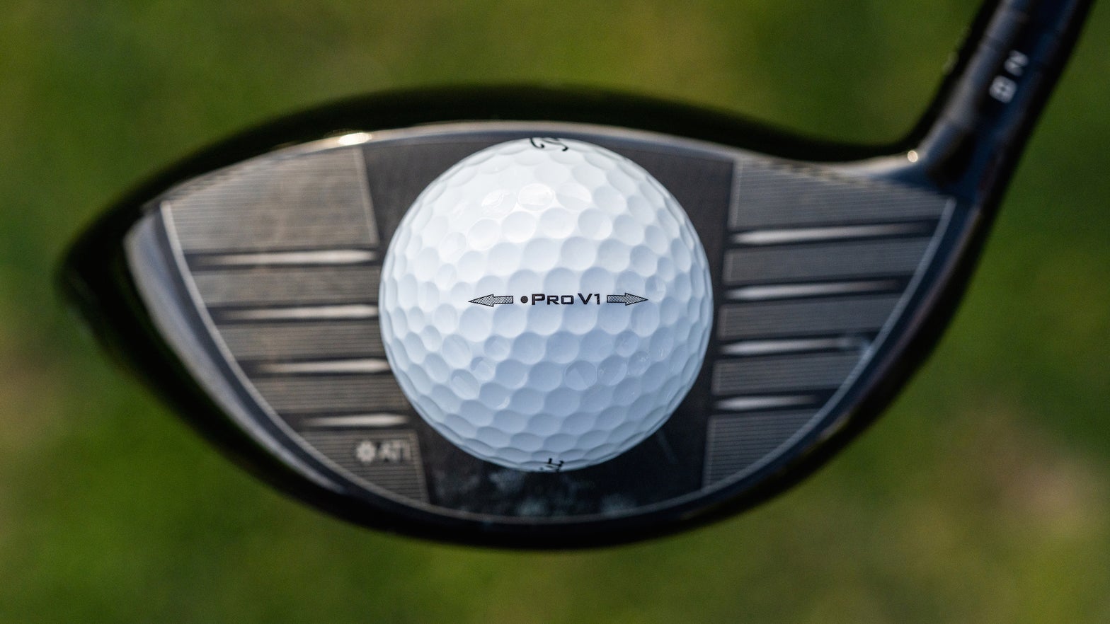 Titleist releases limited quantities of Touronly Pro V1 Left Dot golf ball