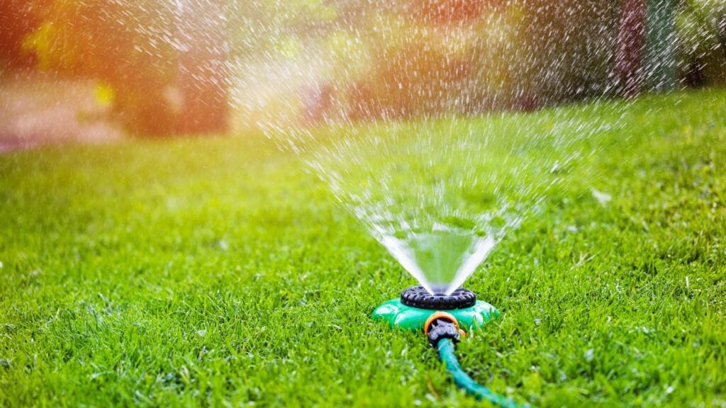 how to save water lawn golf course