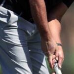 phil mickelson putting grip