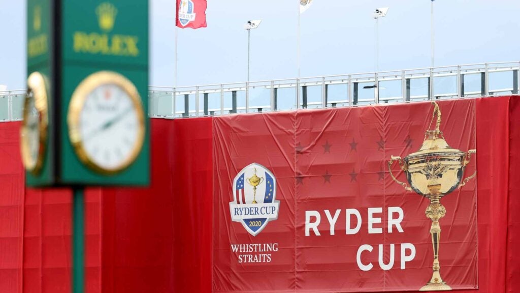 Photo of 2021 Ryder Cup and trophy