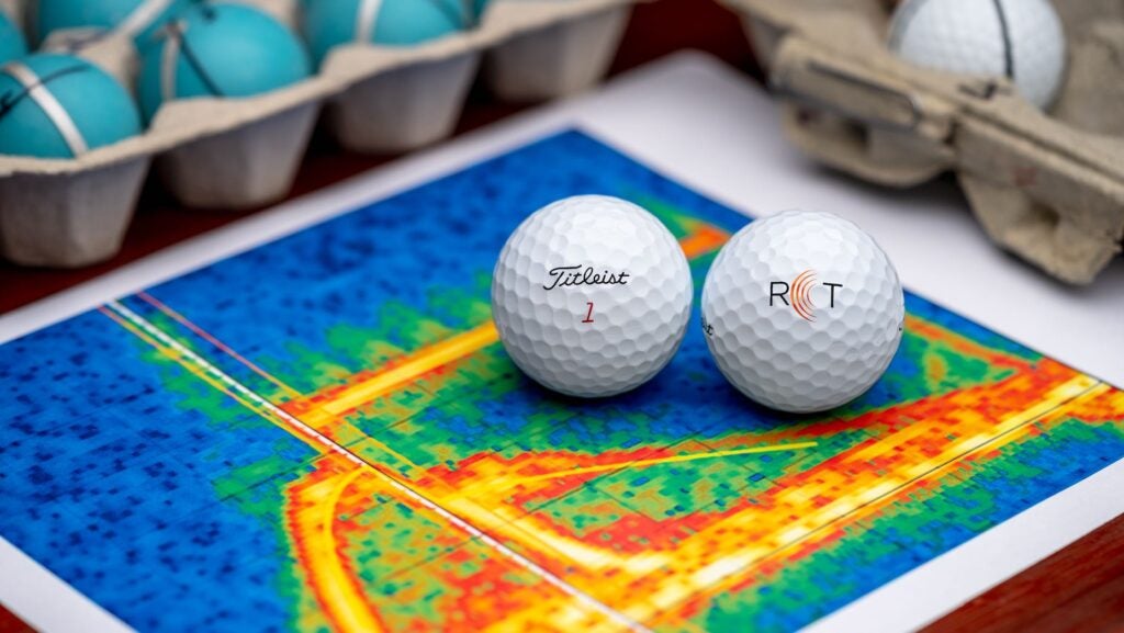 titleist's Pro V1 and Pro V1x Radar Capture Technology (RCT) golf balls