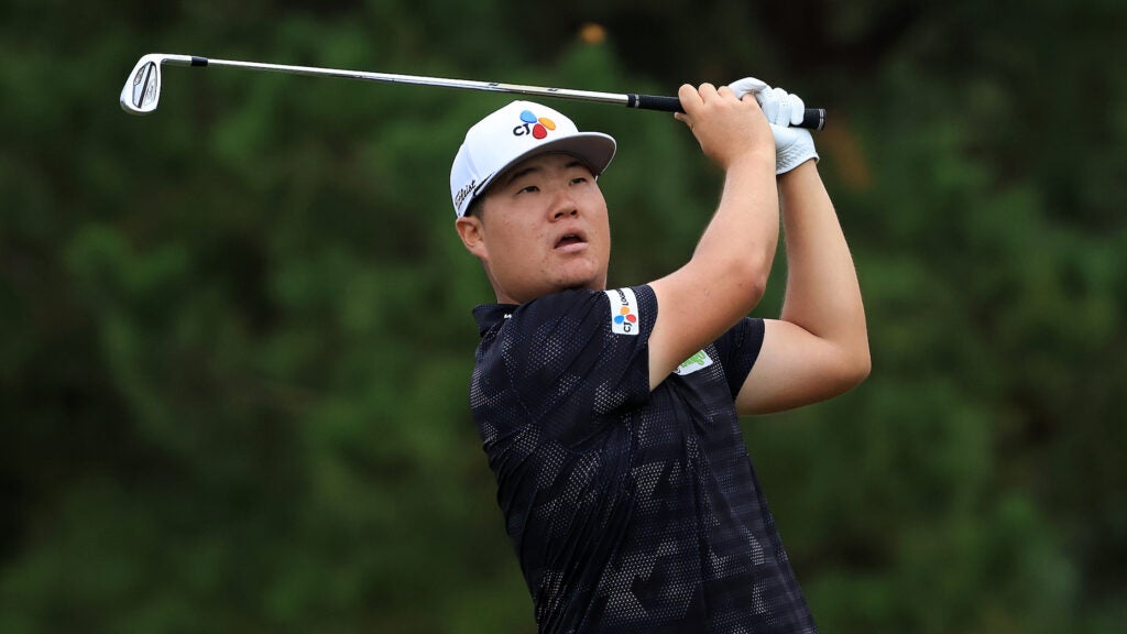 Sungjae Im hits a Titleist T100 iron at the 2021 Shriners Open.