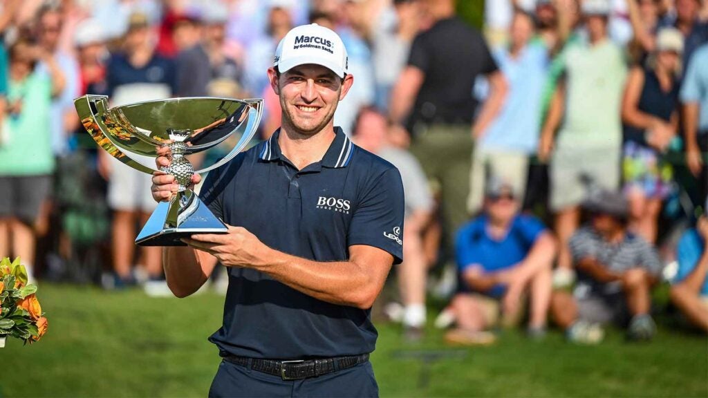 patrick cantlay holds fedex cup
