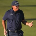 Phil Mickelson gives thumbs up during 2021 Charles Schwab Cup Championship