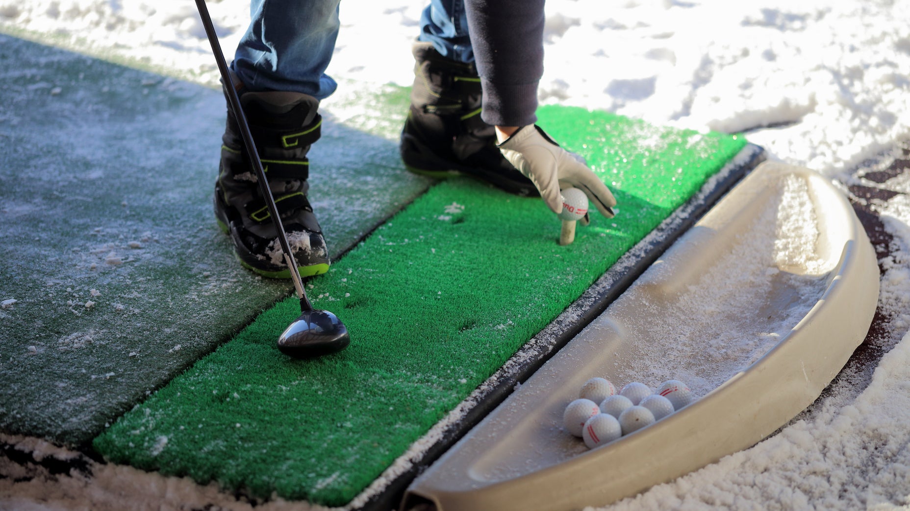 Winter Golf Tips To Use at The Range 