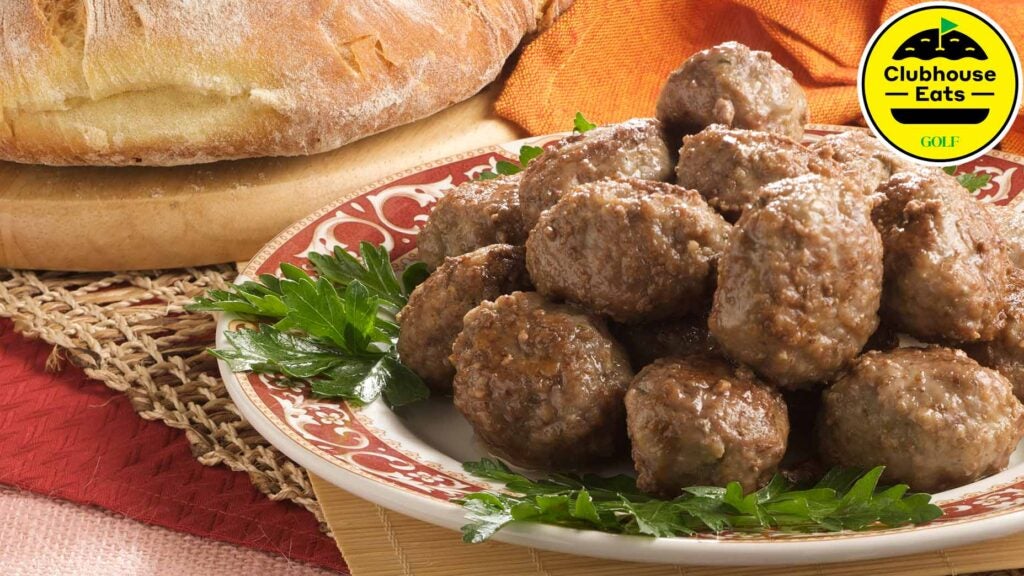 A plate of meatballs.