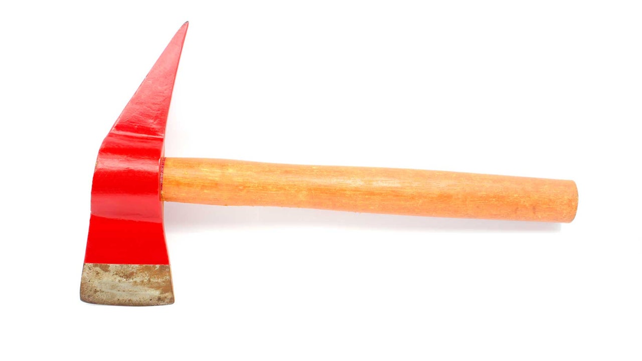 How swinging an axe can improve your golf swing