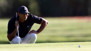 Tiger Woods putt