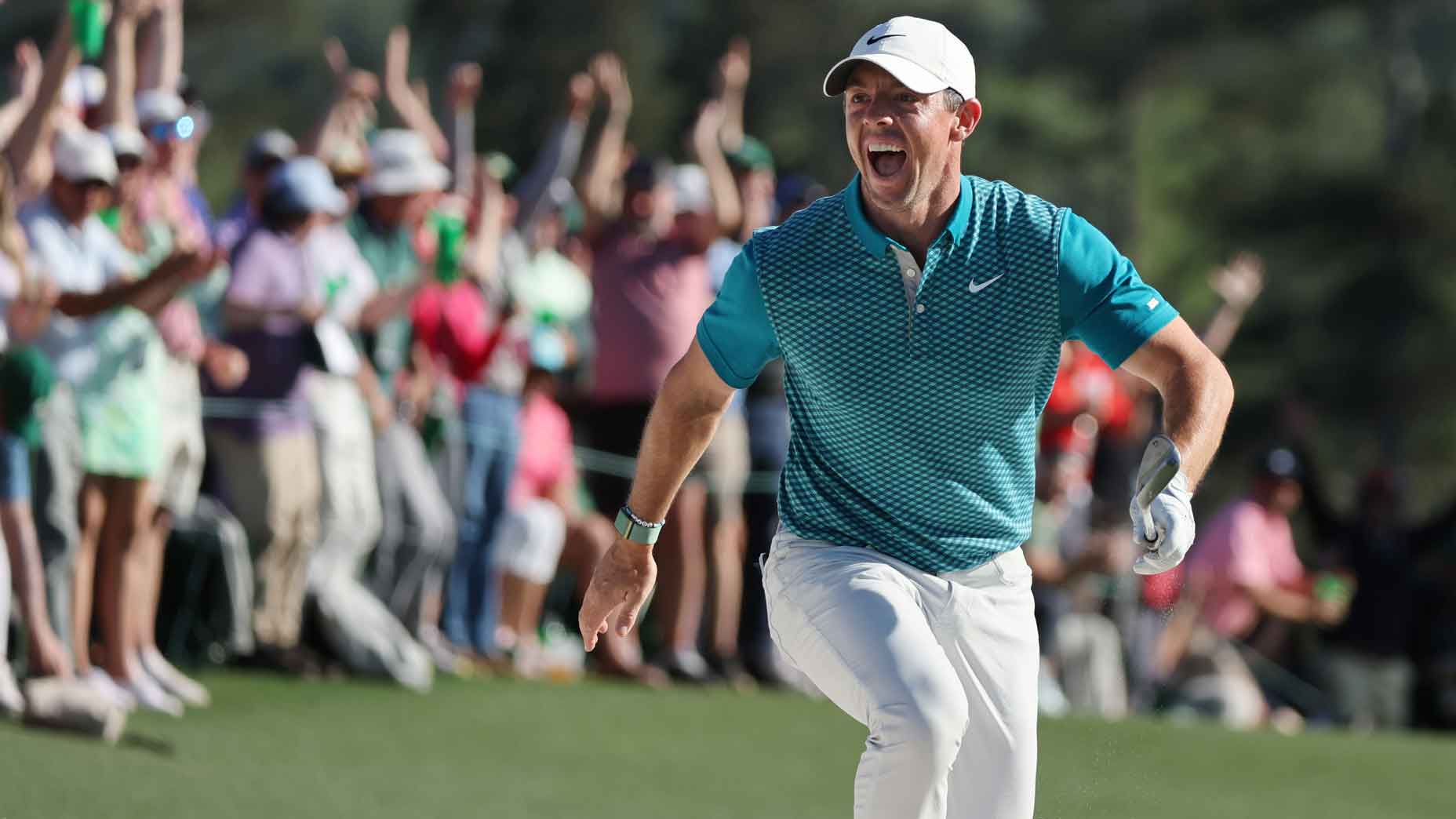 Messing baan Patch Add Rory McIlroy's cool Nike Masters Sunday polo to your wardrobe