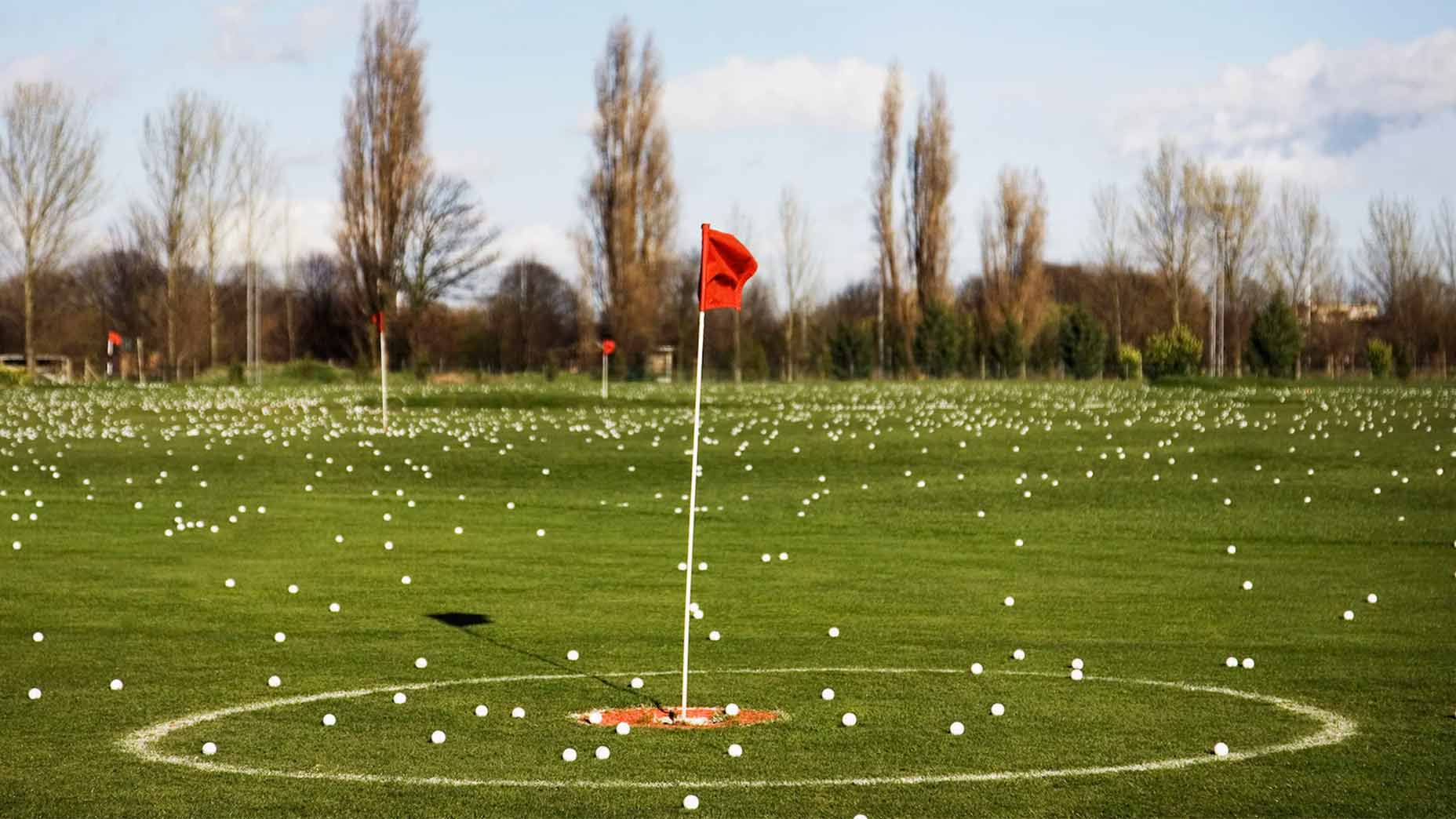 Snow Valley Target Golf is NOW OPEN! TJ from de Boer's Golf Shoppes And  Training Centres was the very first visitor to try out the new target  range.