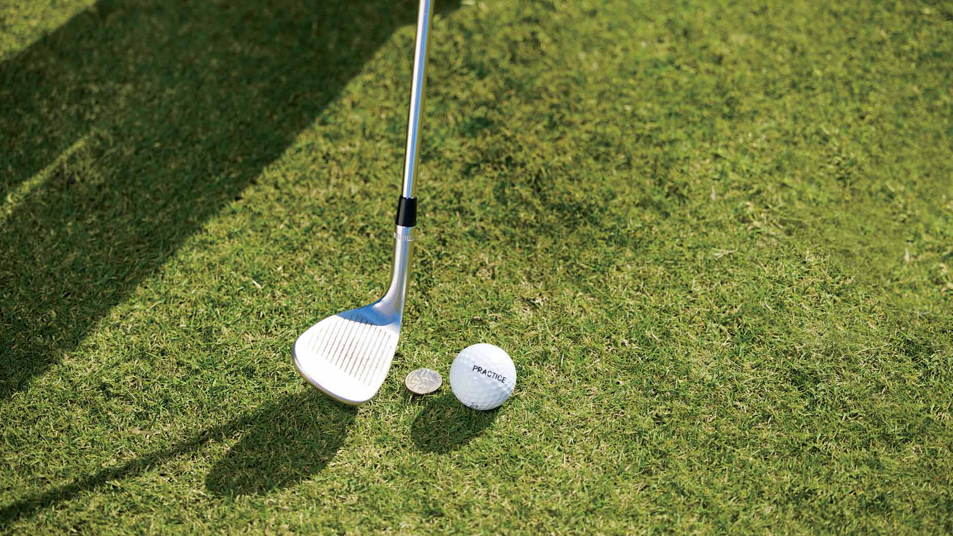 How to use a coin to improve your chipping around the greens