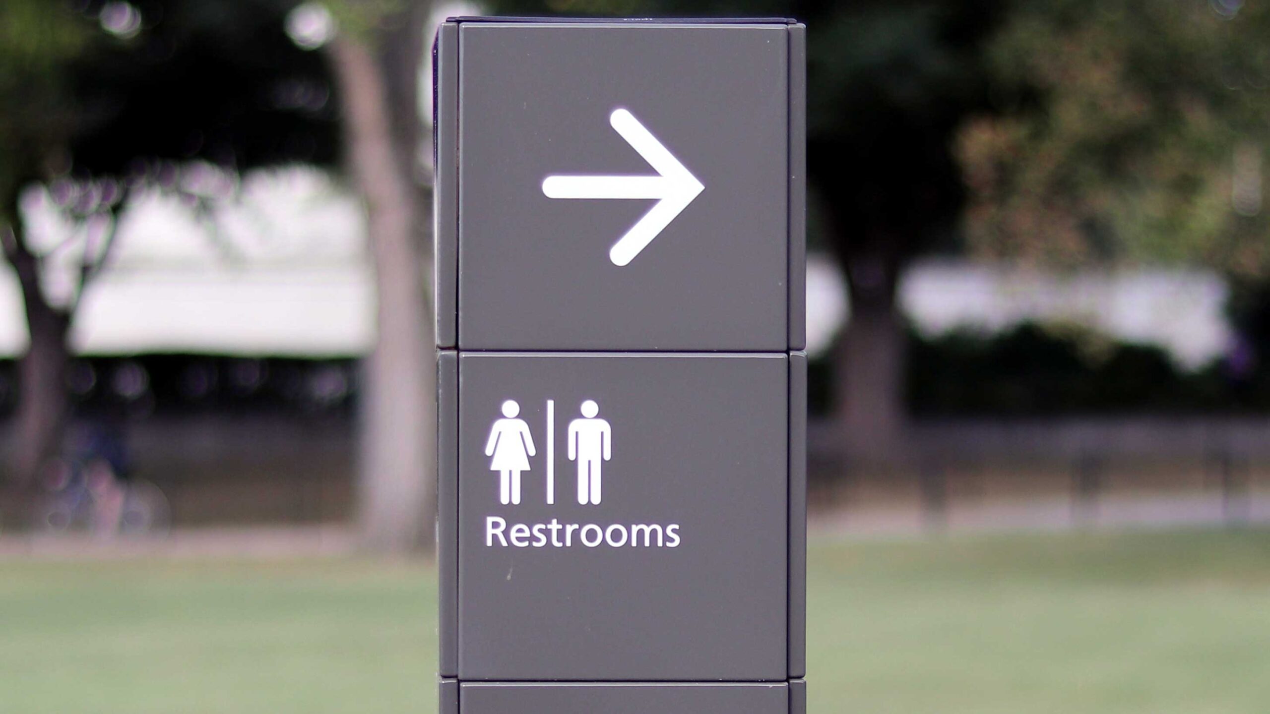 restroom sign at golf course