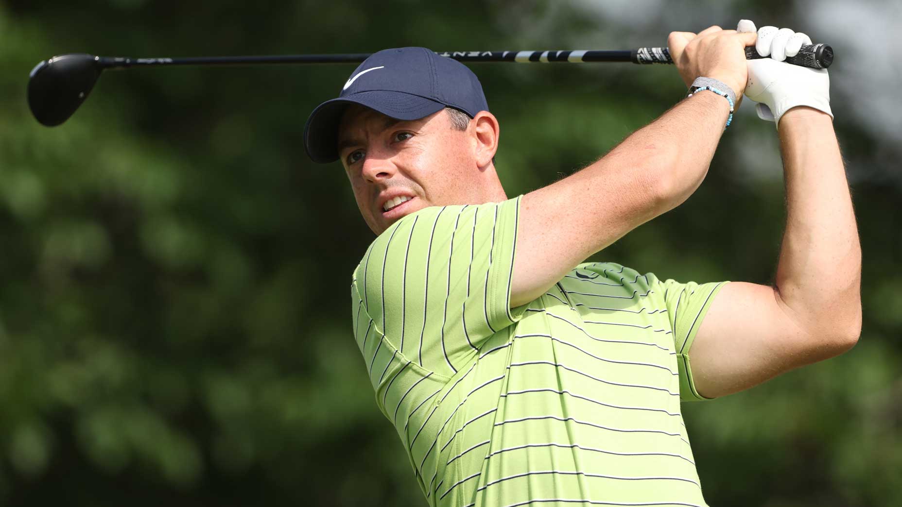 Rory McIlroy hits a tee shot during 2022 PGA Championship