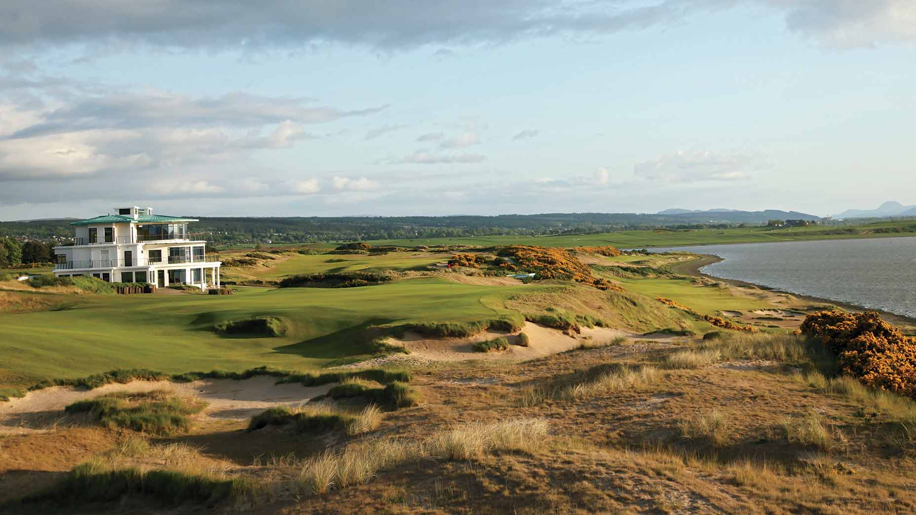 the 18th at castle stuart