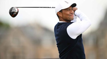 tiger woods swings at 2022 Open Championship