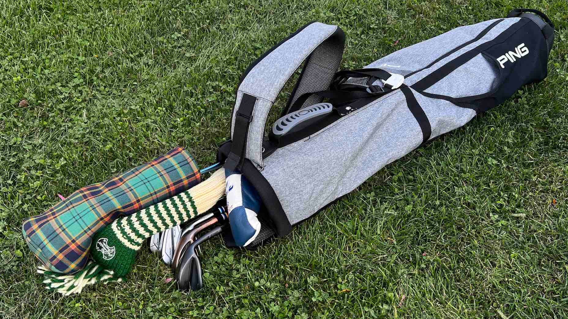 Classic Mini Golf Bag (Canvas / Brown)