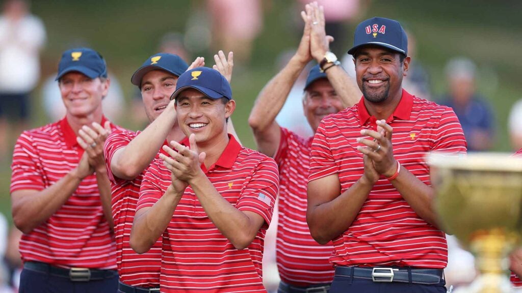 The U.S. Presidents Cup team celebrates its win.