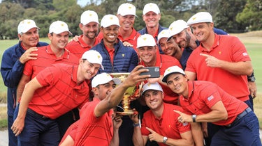 The US national team celebrates its victory over the international championships in 2019.