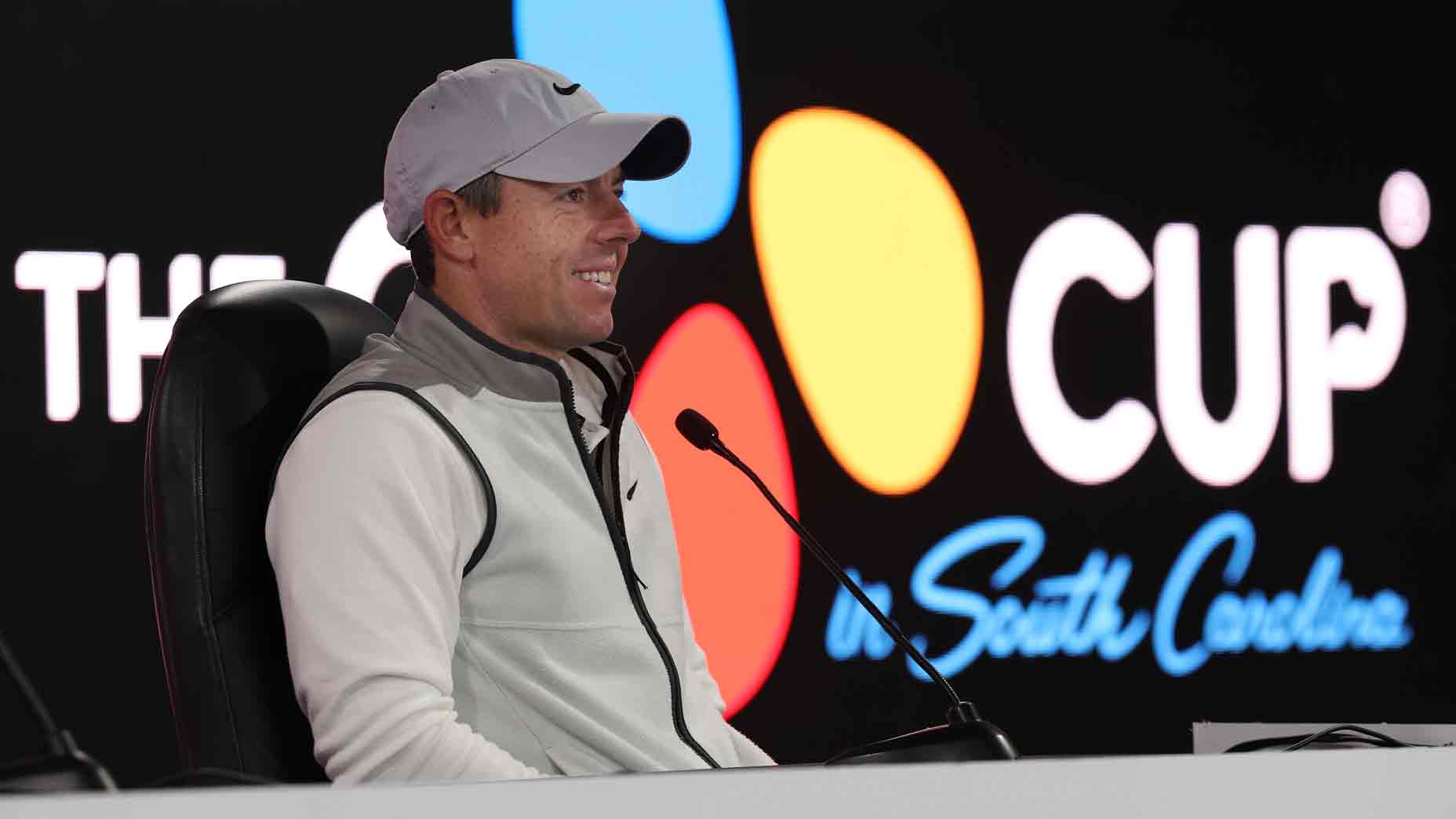 Pro surprises Rory McIlroy at press conference, gets priceless career advice