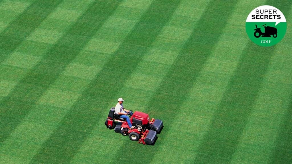 How do golf courses decide on mowing patterns? It's complicated