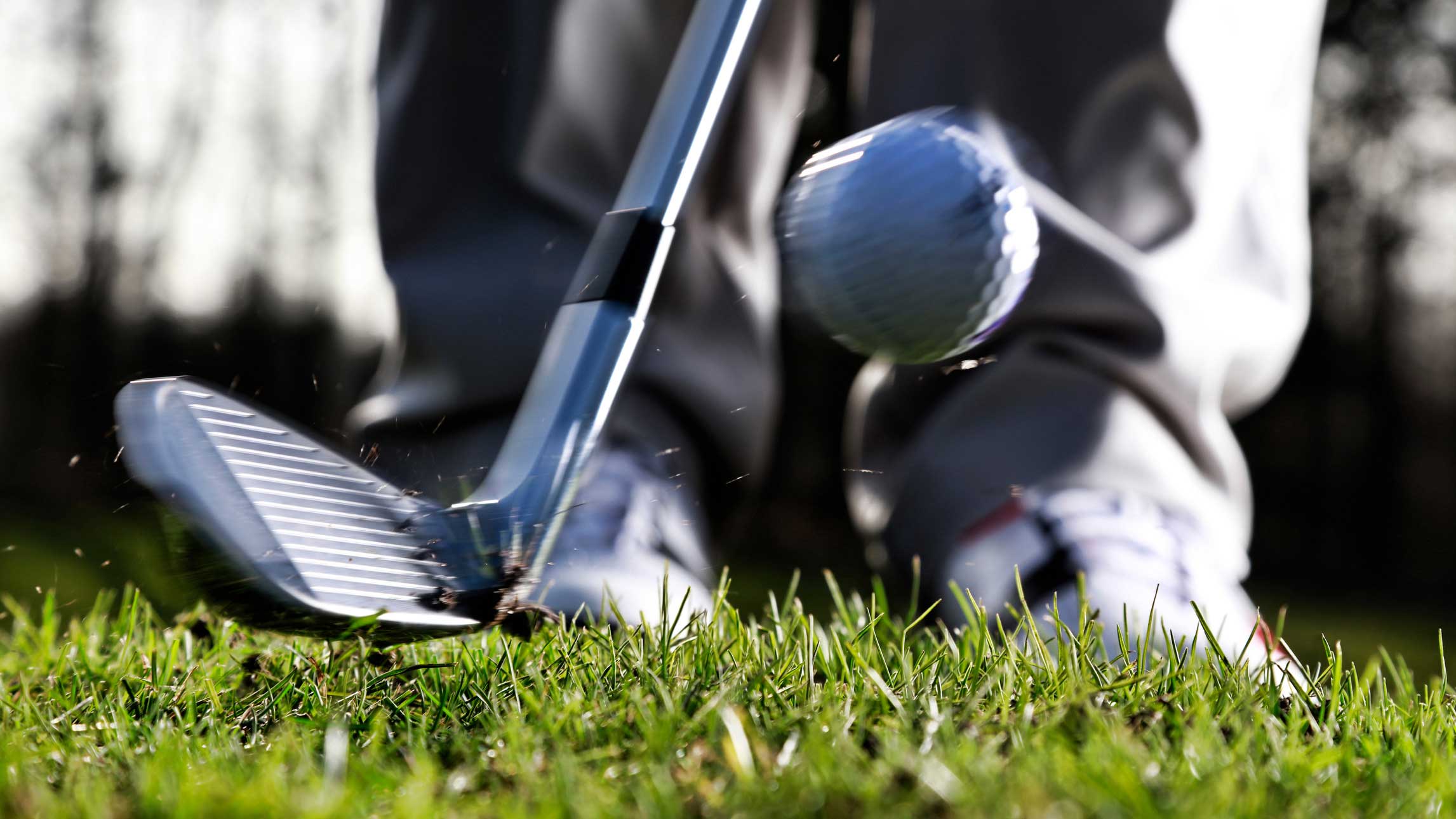 Golf Chipping Tips: Master the Art of Precision and Control