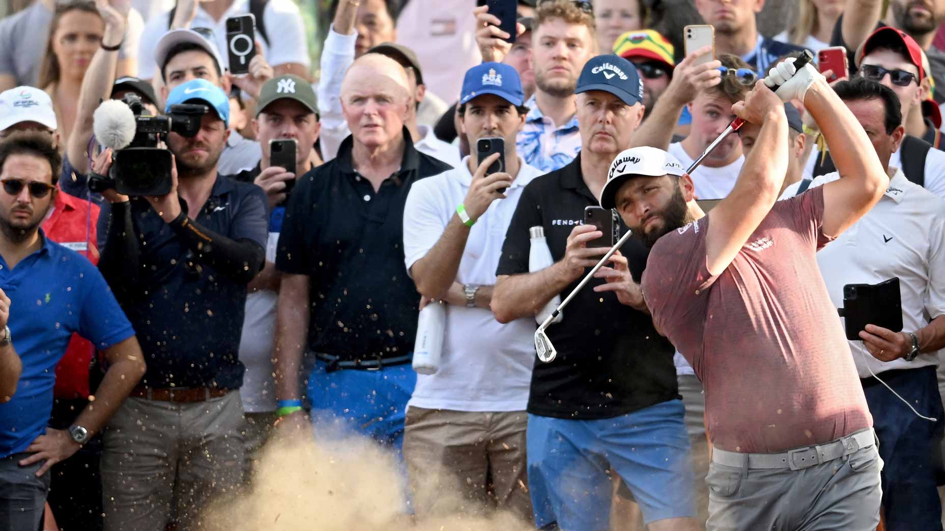 Jon Rahm hits shot among crowd at DP World Tour Championship