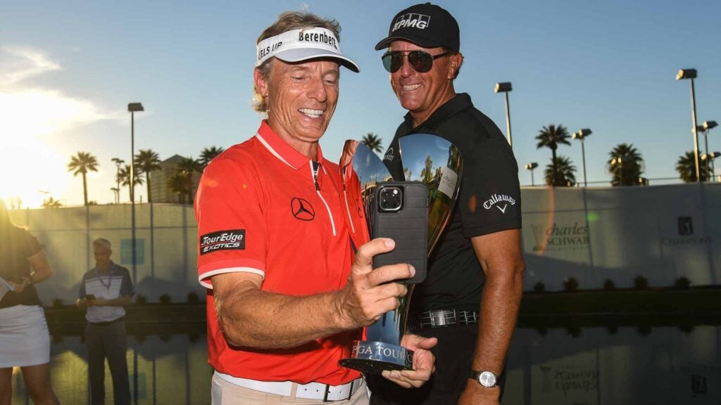 Bernhard Langer and Phil Mickelson take photo after 2021 Charles Schwab Cup Championship