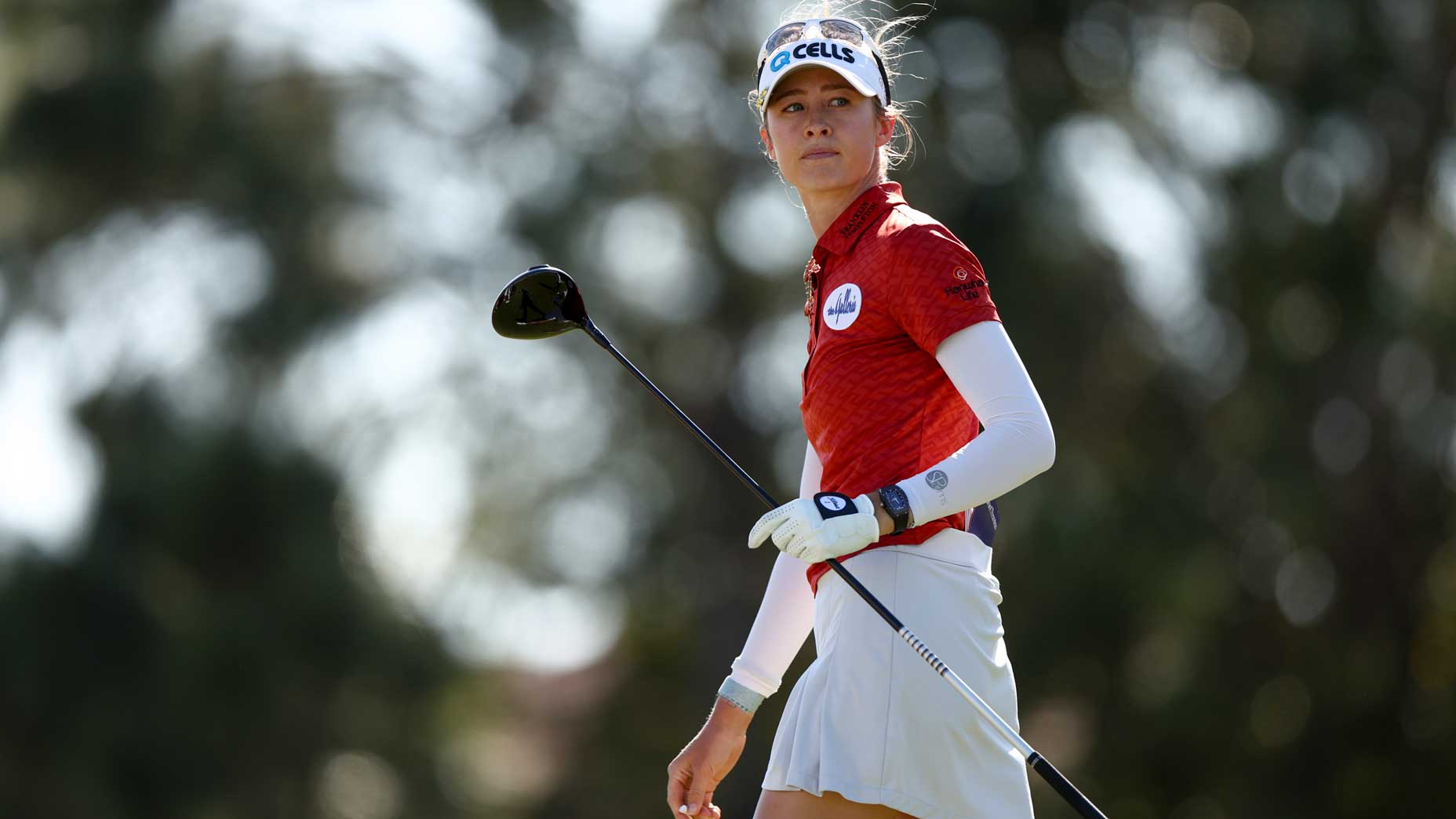 nelly korda looks