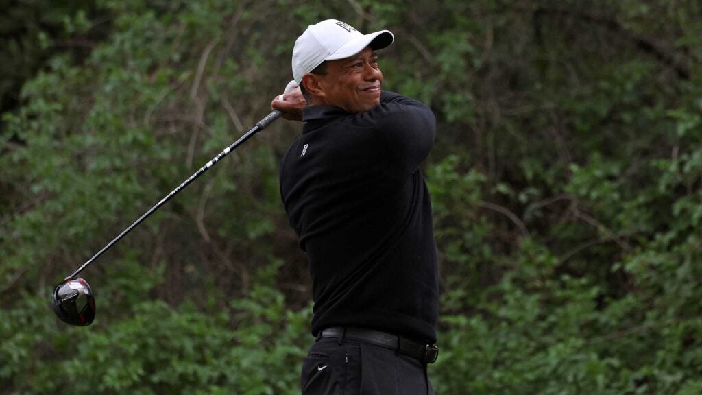 Tiger Woods plays drive at 2023 Genesis Invitational