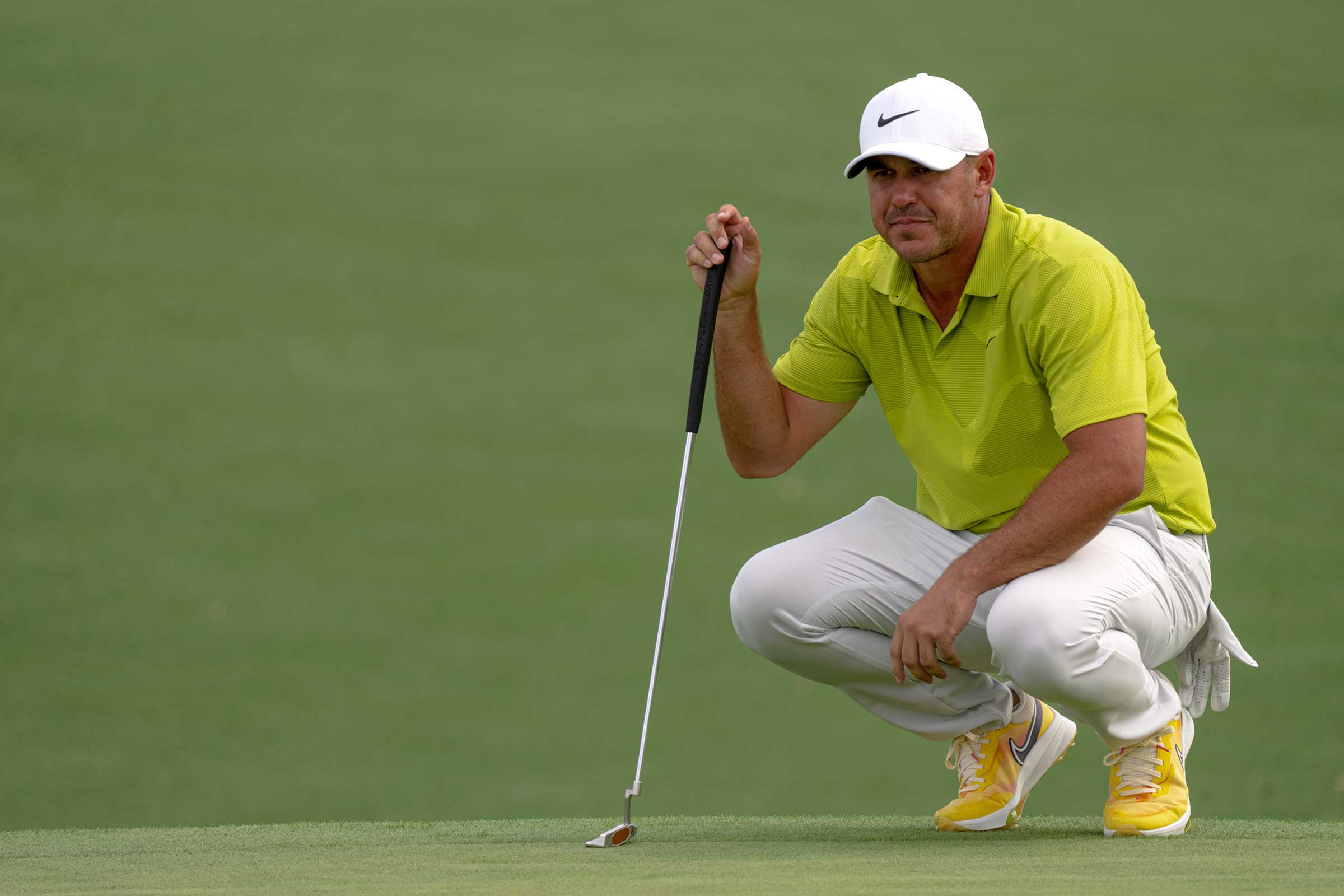 brooks koepka putts