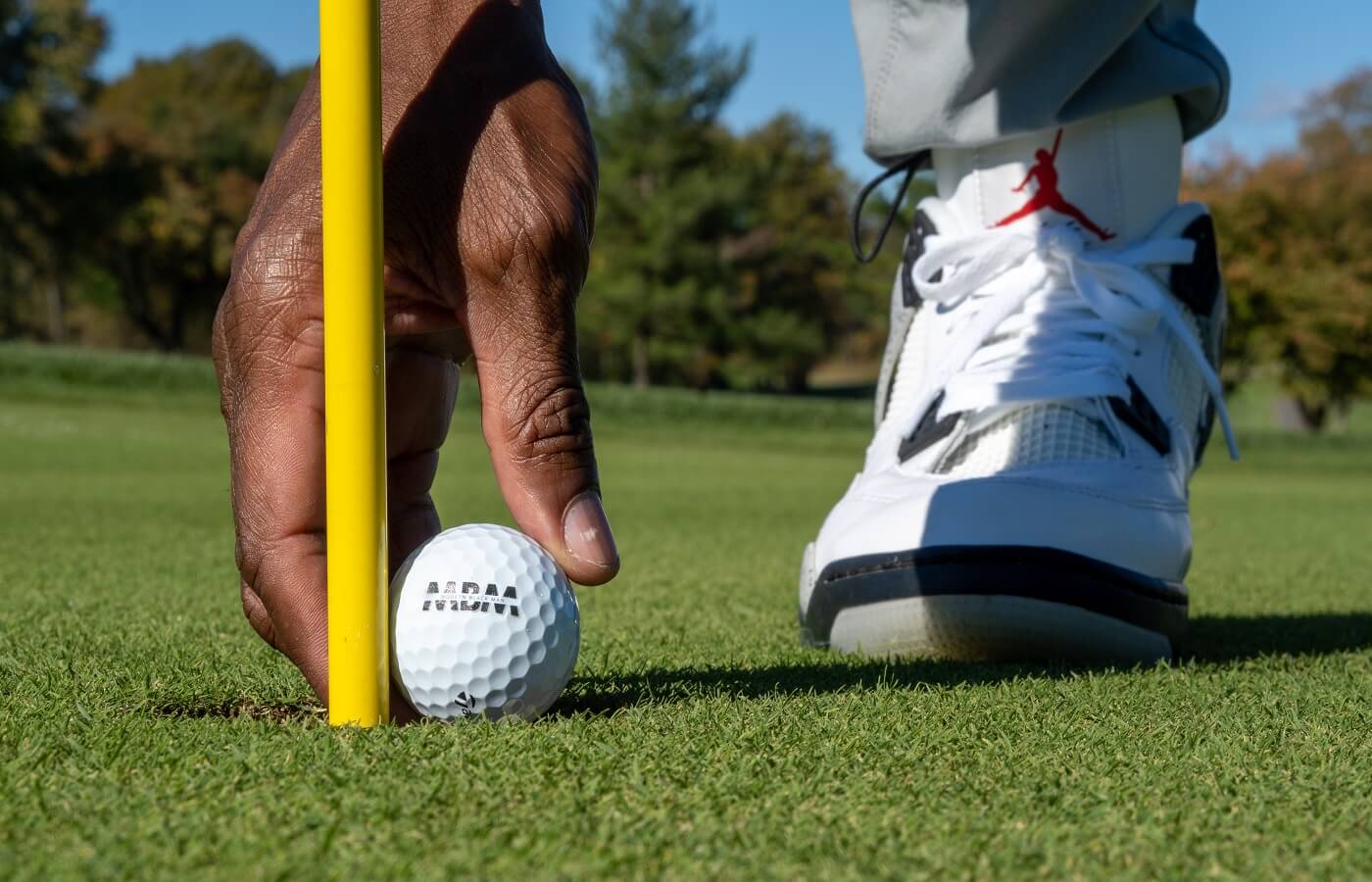 Sexy and Comfortable: The Ultimate Golf Shoes for Men