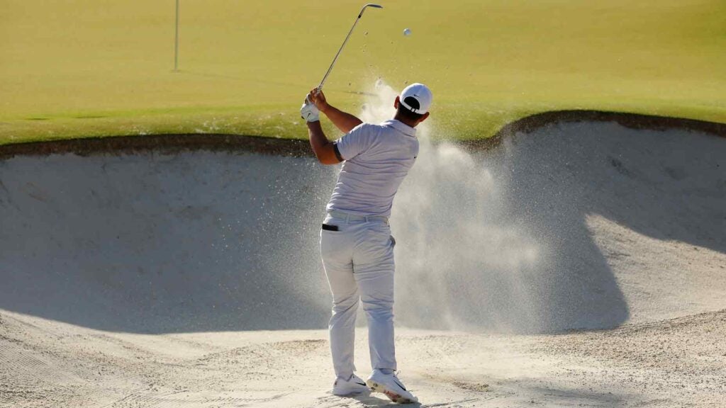 10 ways to guarantee you get out of a greenside bunker