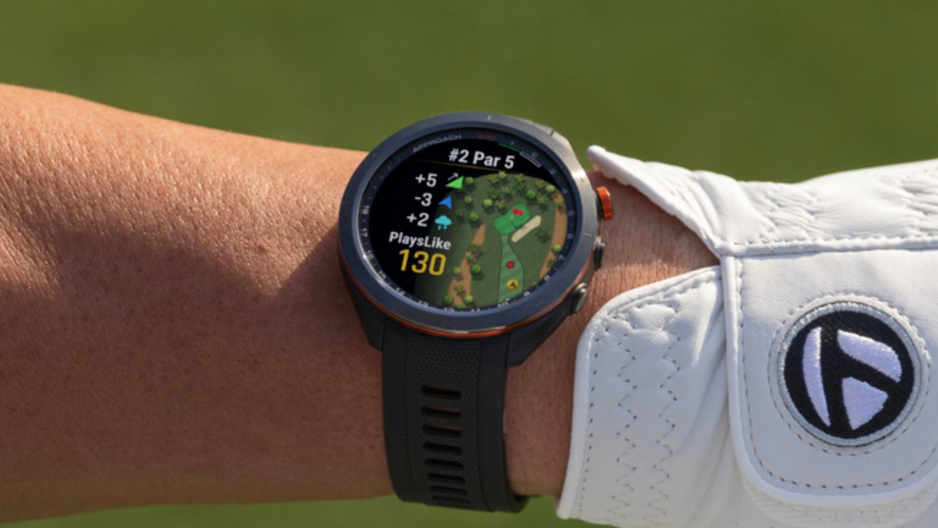 Garmin's newest smartwatch comes loaded with golf-savvy features