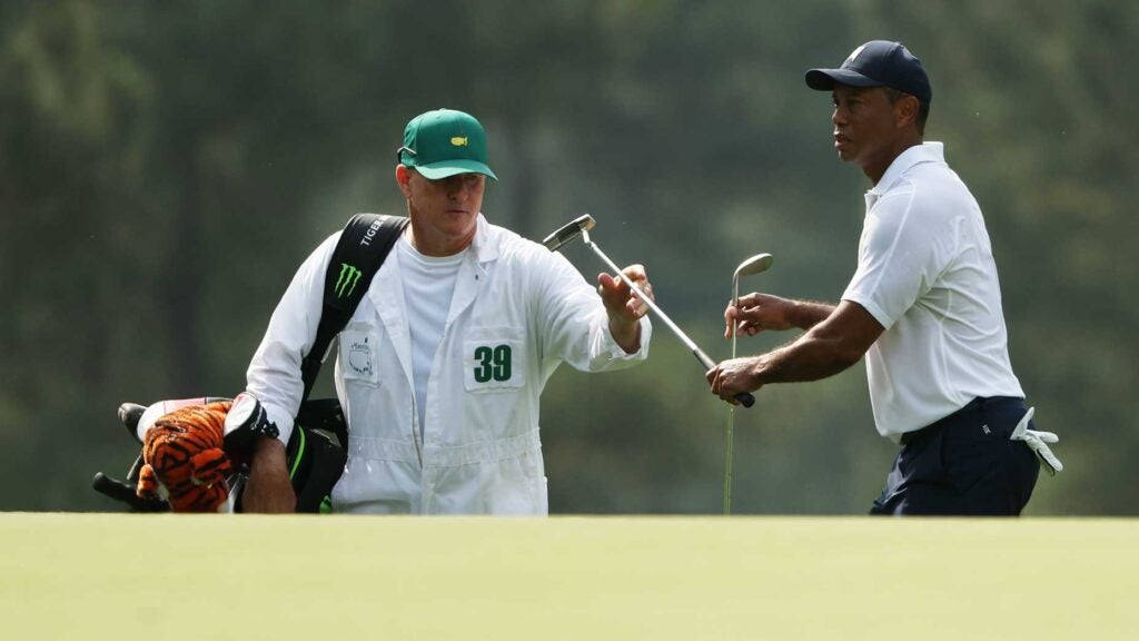 Report: Tiger Woods' caddie Joe LaCava makes full-time move to Patrick Cantlay
