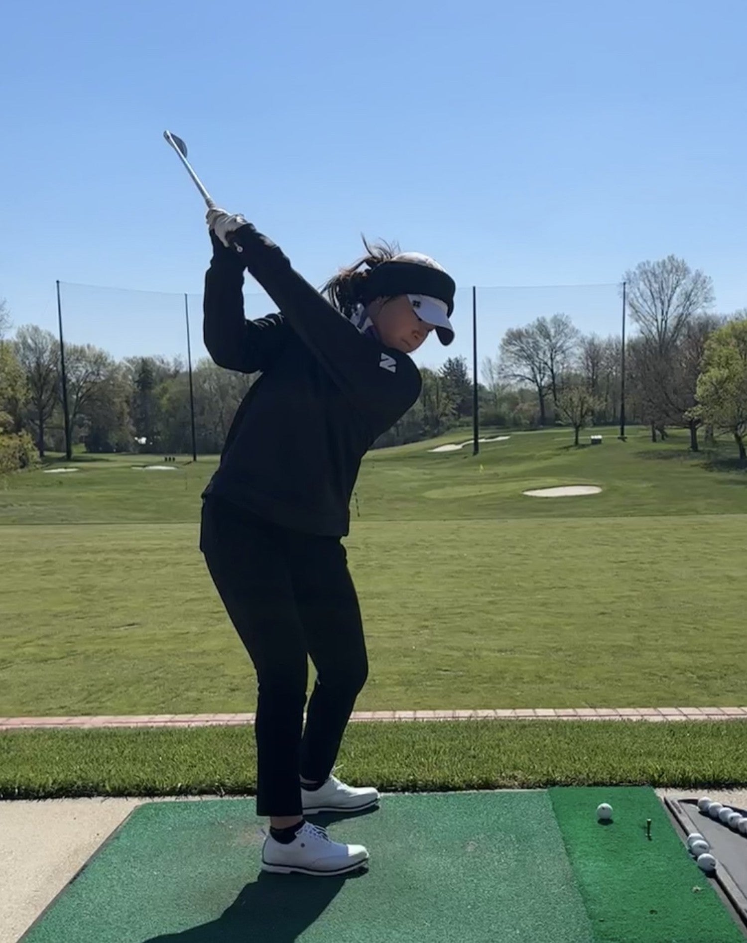 kelly sim college golfer rebuilt backswing ball striking