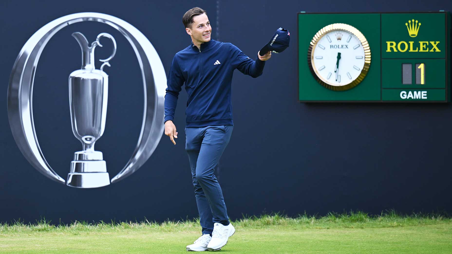 What pressure? Hometown hero in contention after Round 1 of Open Championship