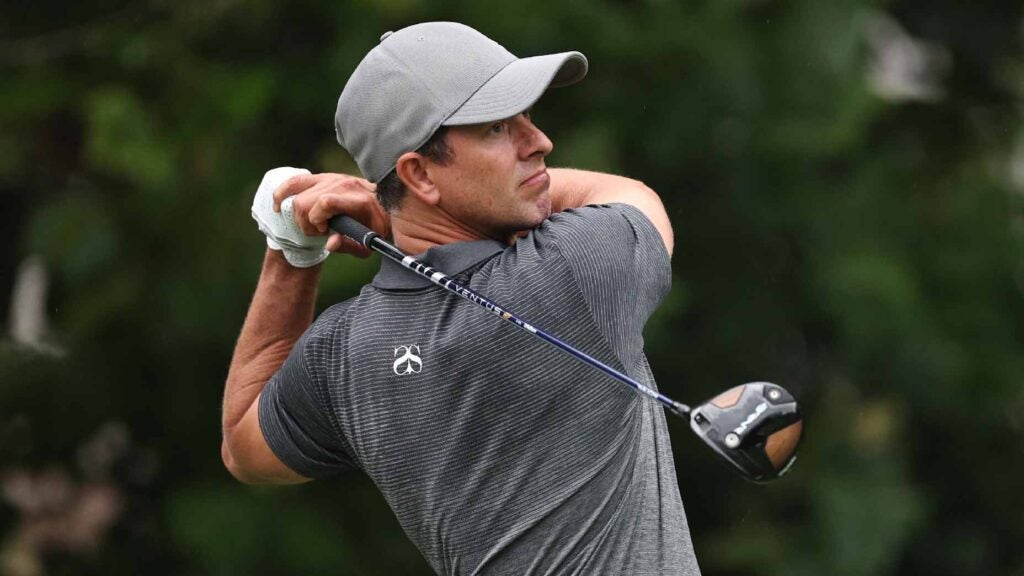 Adam Scott plays shot at 2023 Wyndham Championship