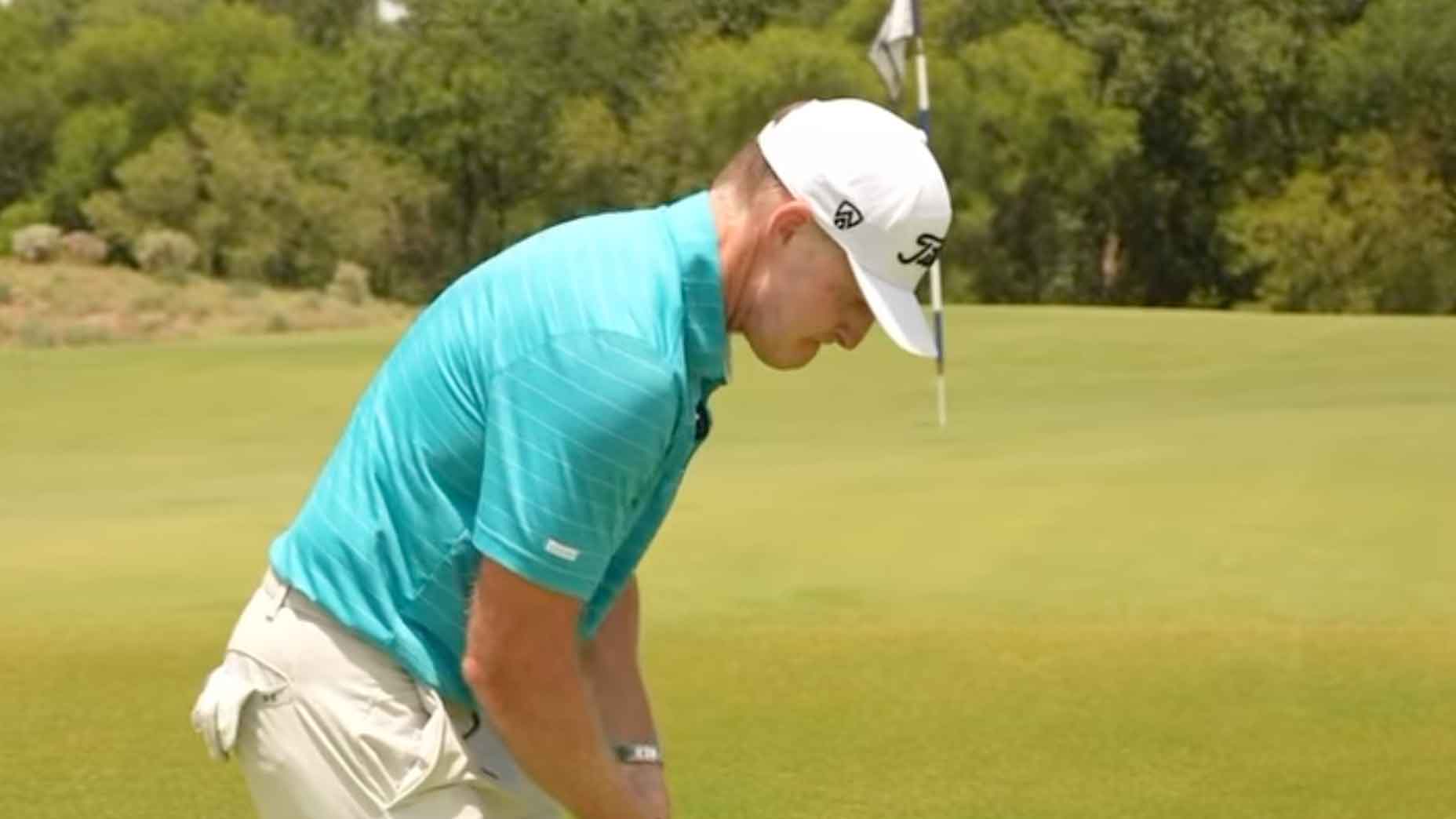 How to improve your chipping technique using the Texas wedge: Master the art of chipping with a putter!